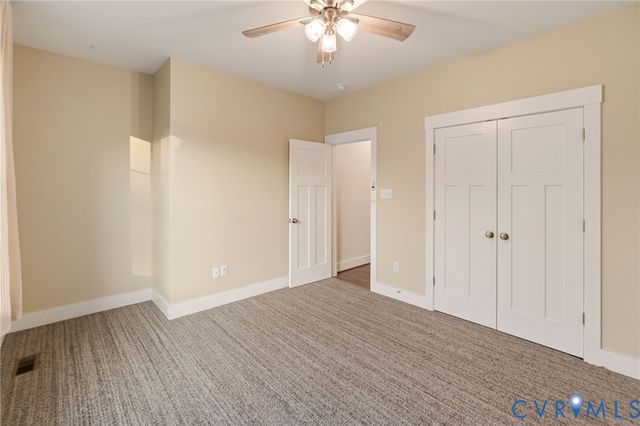 9319 Lavenham Ct, Midlothian, VA 23112