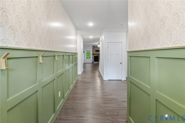 9319 Lavenham Ct, Midlothian, VA 23112