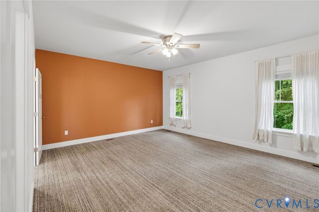9319 Lavenham Ct, Midlothian, VA 23112