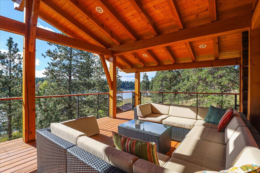 471 Carpenter Lane, Eureka, MT 59917 photo 2