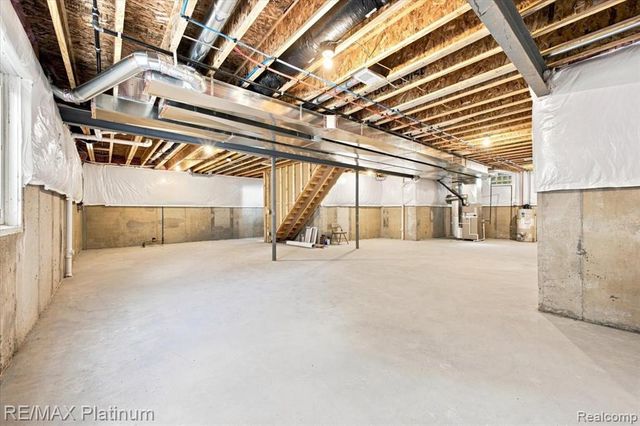 1309 Walloon Way, Lake Orion, MI 48360
