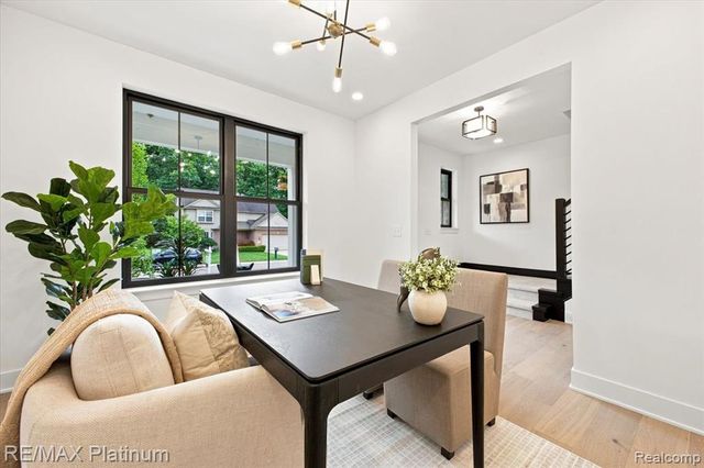 1309 Walloon Way, Lake Orion, MI 48360