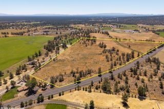 Young Avenue 00801, Bend, OR 97703