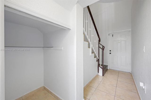 7230 NW 174th Terrace 204, Hialeah, FL 33015