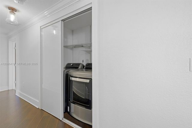 7230 NW 174th Terrace 204, Hialeah, FL 33015