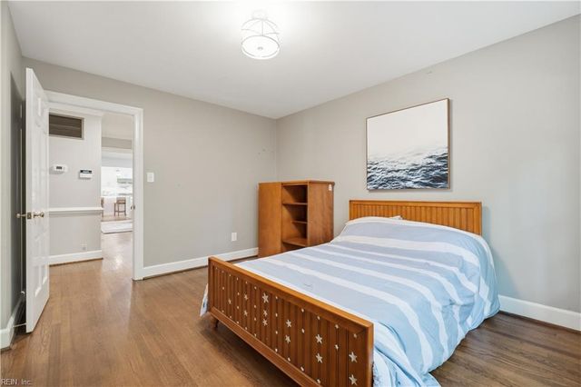 319 Parkway DR, Newport News, VA 23606