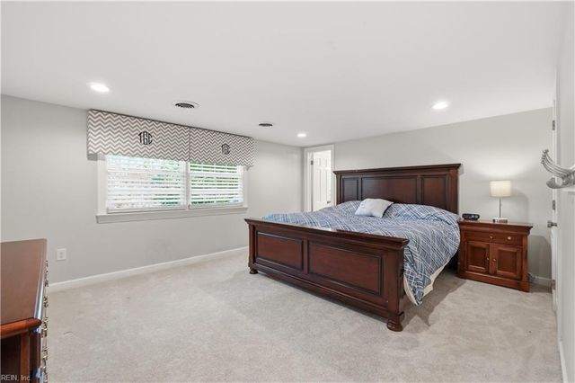 319 Parkway DR, Newport News, VA 23606