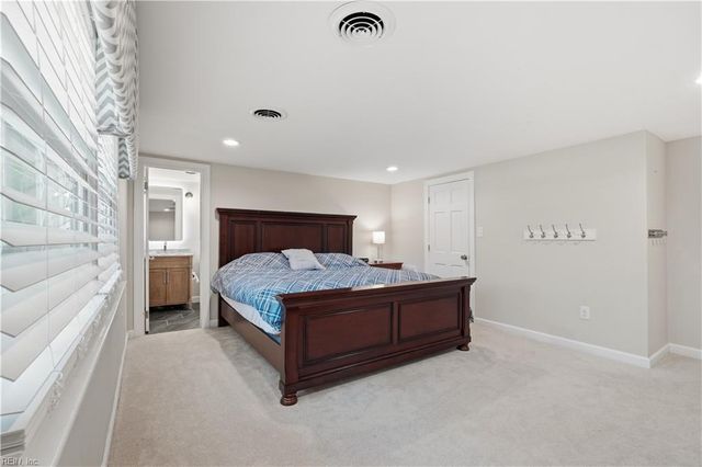 319 Parkway DR, Newport News, VA 23606
