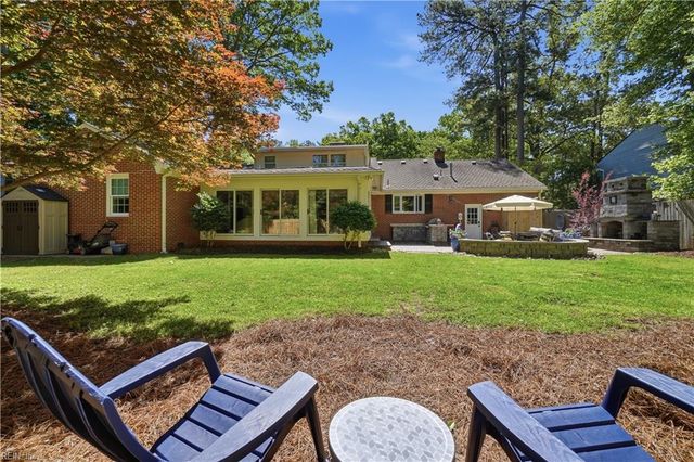 319 Parkway DR, Newport News, VA 23606