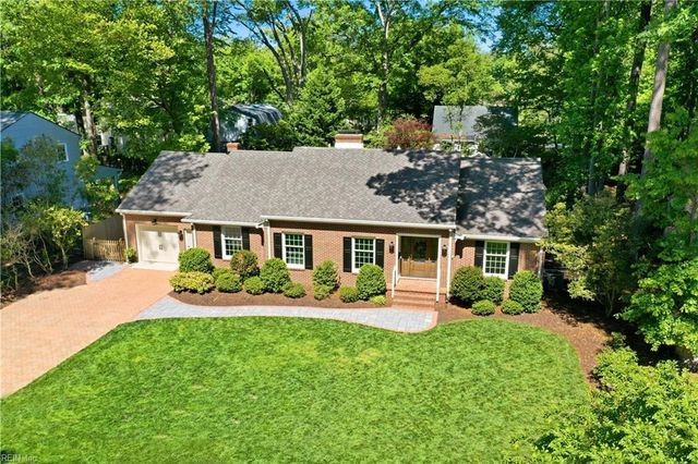 319 Parkway DR, Newport News, VA 23606