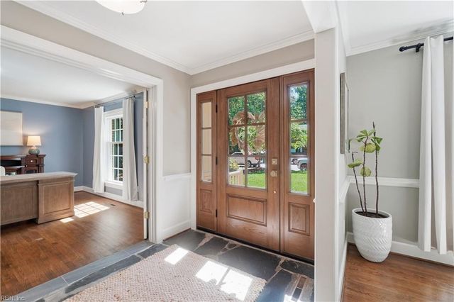 319 Parkway DR, Newport News, VA 23606