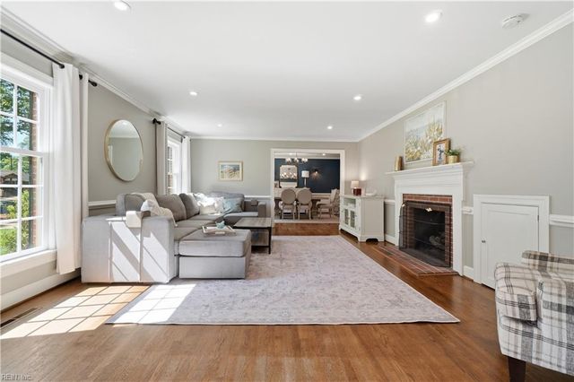 319 Parkway DR, Newport News, VA 23606