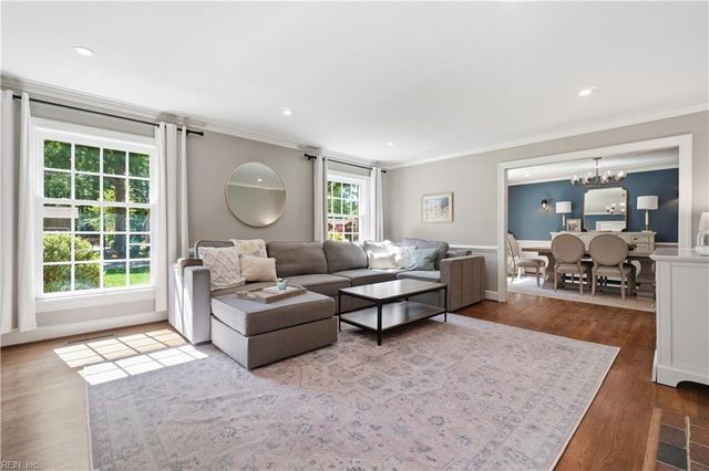 319 Parkway DR, Newport News, VA 23606
