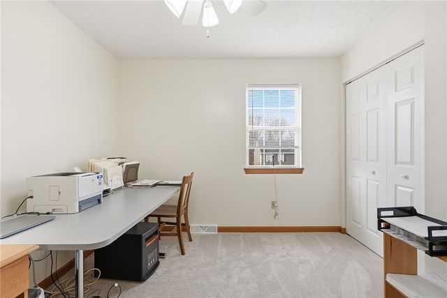 506 Saint Phillips Ct, Cranberry Twp, PA 16066