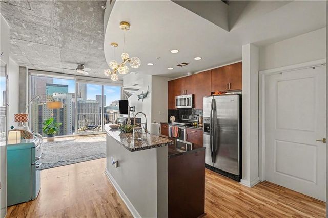 400 W Peachtree Street NW 2609, Atlanta, GA 30308