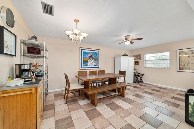 8625 SW 94 LANE G, Ocala, FL 34481