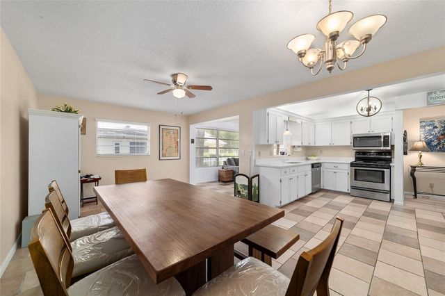 8625 SW 94 LANE G, Ocala, FL 34481