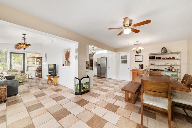 8625 SW 94 LANE G, Ocala, FL 34481