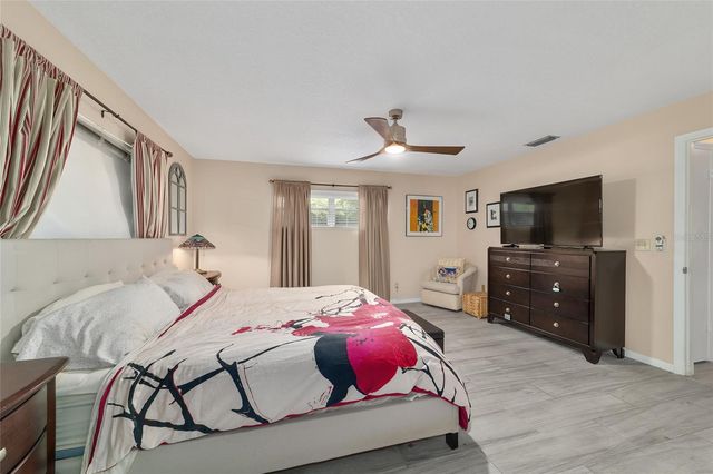 8625 SW 94 LANE G, Ocala, FL 34481
