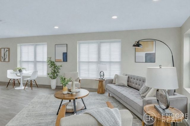 375 Cummins Hwy 301, Boston, MA 02131