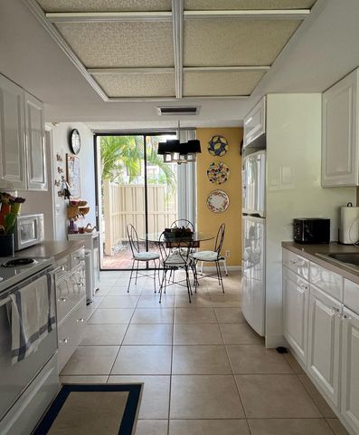 1002 Bridgewood Place 1002, Boca Raton, FL 33434