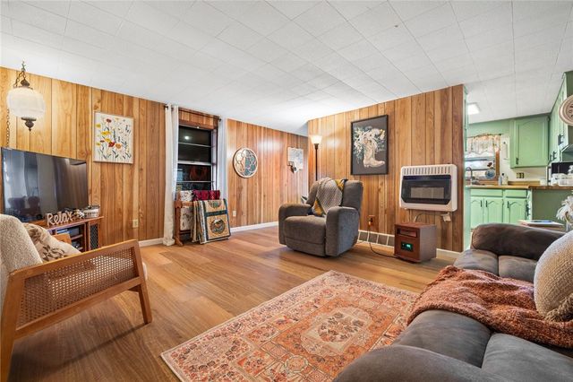 684 CR 9204, Alpena, AR 72611