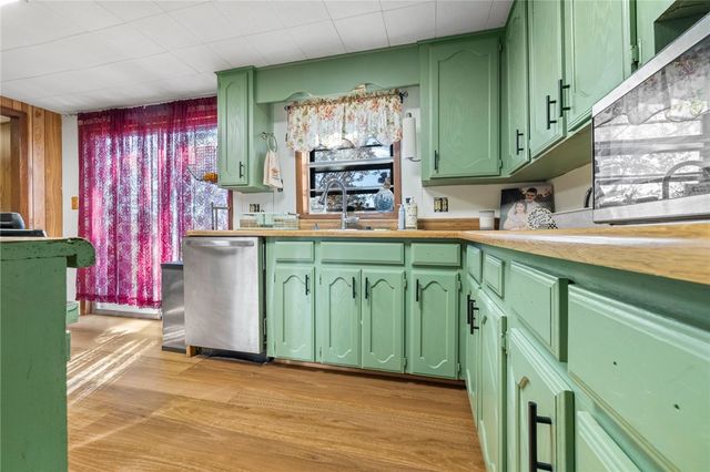 684 CR 9204, Alpena, AR 72611