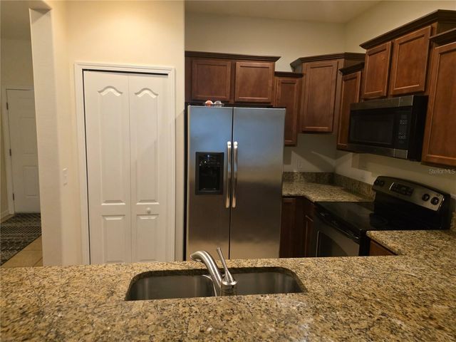 3158 RODRICK CIRCLE, Orlando, FL 32824