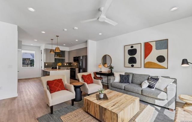 1208 N Academy Ave Unit 3205, New Braunfels, TX 78130