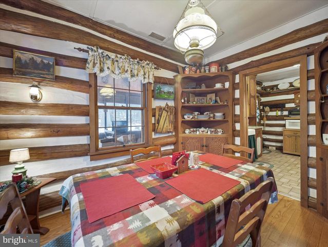 10086 GOLF COURSE RD, Fayetteville, PA 17222