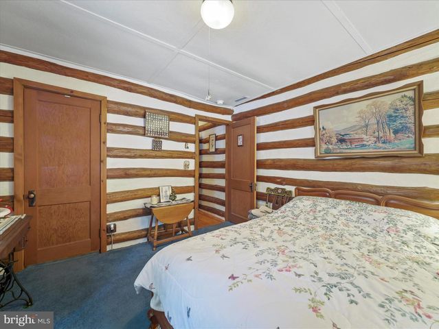 10086 GOLF COURSE RD, Fayetteville, PA 17222