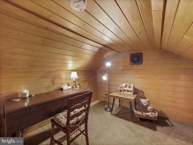 10086 GOLF COURSE RD, Fayetteville, PA 17222