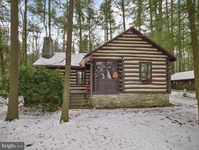 10086 GOLF COURSE RD, Fayetteville, PA 17222