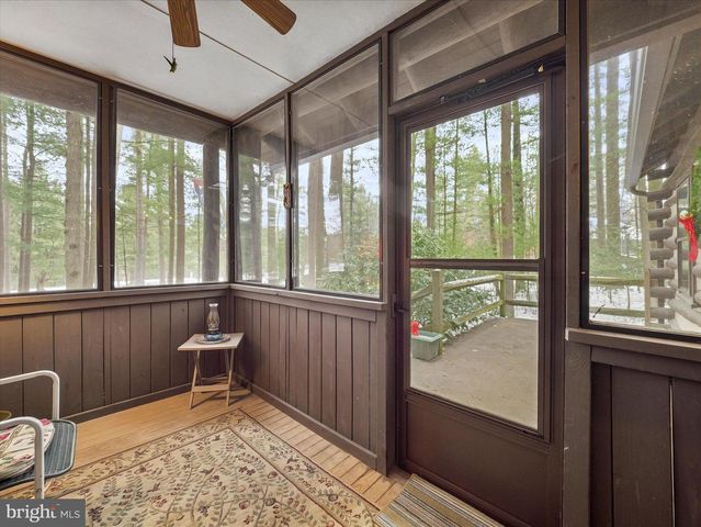 10086 GOLF COURSE RD, Fayetteville, PA 17222