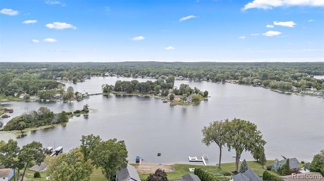 660 Garland Road, Ortonville, MI 48462