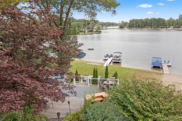 660 Garland Road, Ortonville, MI 48462