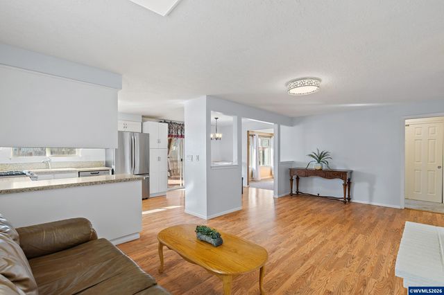 707 49th Av SE, Salem, OR 97317