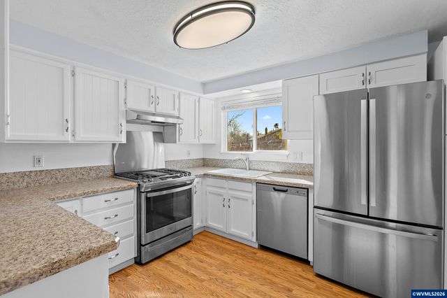 707 49th Av SE, Salem, OR 97317