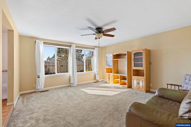 707 49th Av SE, Salem, OR 97317