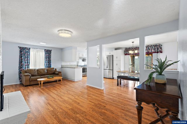 707 49th Av SE, Salem, OR 97317