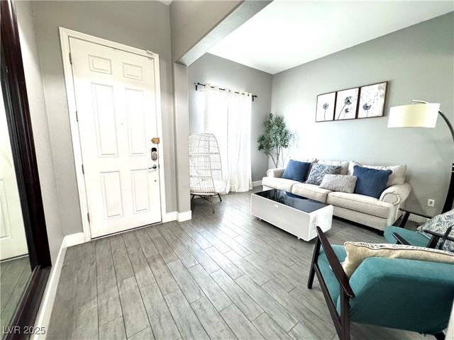 7643 Harmony Peak Street, Las Vegas, NV 89166