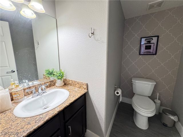 7643 Harmony Peak Street, Las Vegas, NV 89166