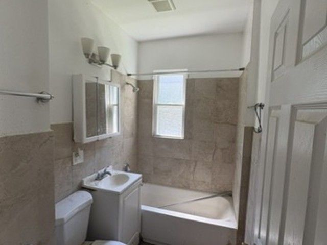 7837 S Dobson Avenue, Chicago, IL 60619