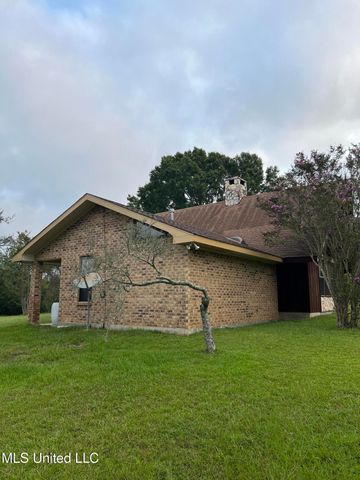 1273 Hilt Fornea Road, Poplarville, MS 39470