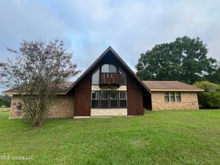 1273 Hilt Fornea Road, Poplarville, MS 39470