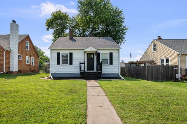433 51st Street, Moline, IL 61265