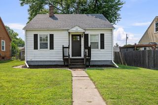 433 51st Street, Moline, IL 61265