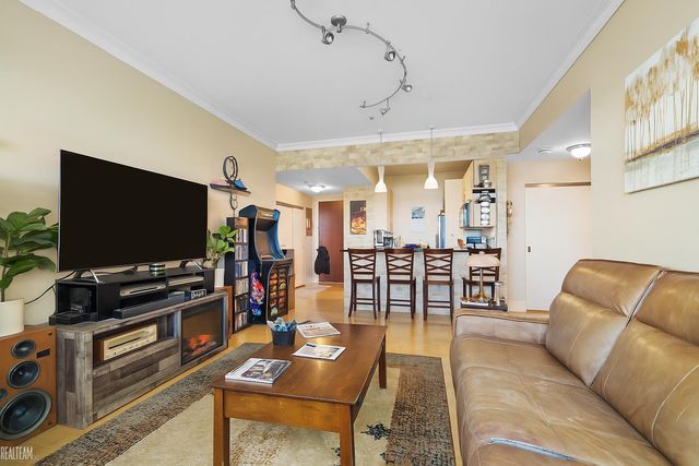 1001 Jefferson Avenue 1J, Detroit, MI 48226