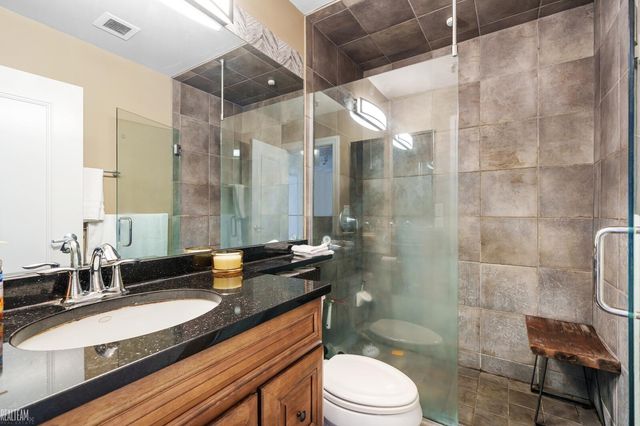 1001 Jefferson Avenue 1J, Detroit, MI 48226