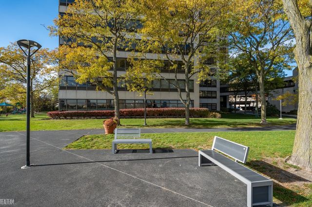 1001 Jefferson Avenue 1J, Detroit, MI 48226